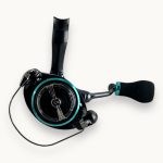 چرخ ماهیگیری DAIWA مدل EMERALDAS کد ELT2000S-XH سایز ۲۰۰۰