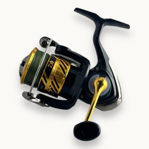 چرخ ماهیگیری DAIWA مدل CROSSFIRE PE TSUKI سایز ۲۵۰۰