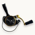 چرخ ماهیگیری DAIWA مدل CROSSFIRE PE TSUKI سایز ۲۵۰۰