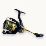 چرخ ماهیگیری DAIWA مدل CROSSFIRE PE TSUKI سایز ۲۵۰۰