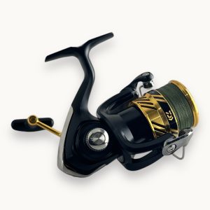 چرخ ماهیگیری DAIWA مدل CROSSFIRE PE TSUKI سایز ۲۵۰۰